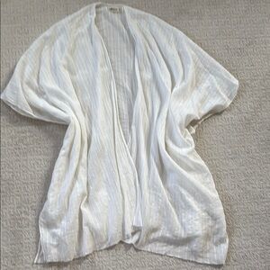 Mahina White Textured Kimono